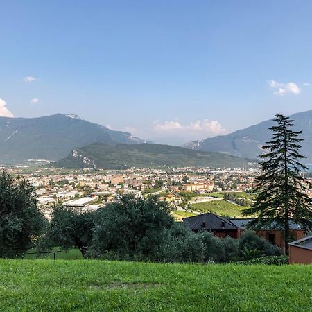 La Terrazza Di Vincent Sul Garda Lägenhet Riva del Garda Exteriör bild