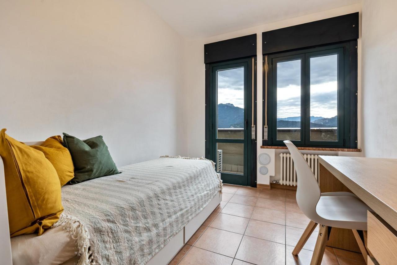 La Terrazza Di Vincent Sul Garda Lägenhet Riva del Garda Exteriör bild