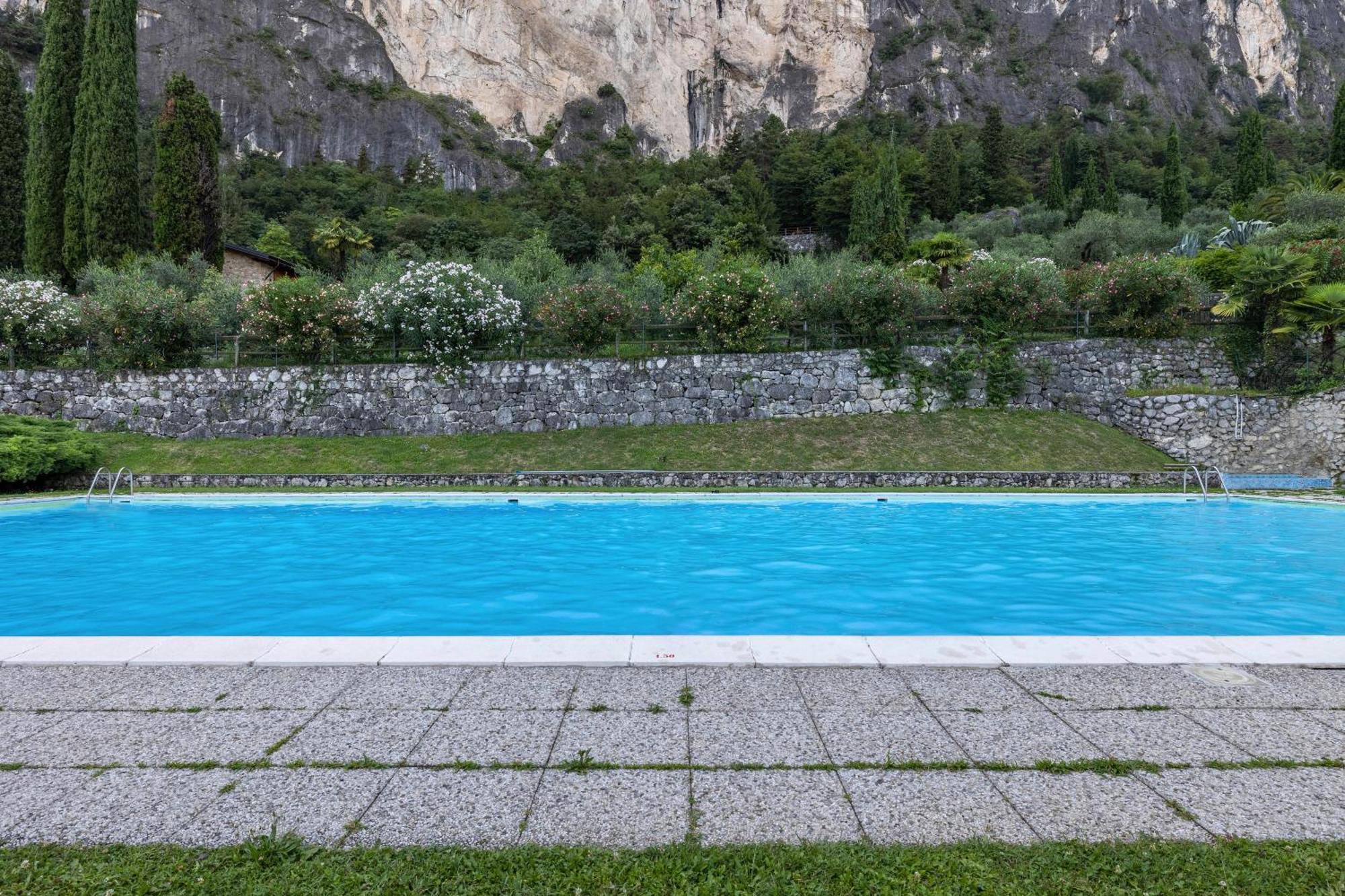 La Terrazza Di Vincent Sul Garda Lägenhet Riva del Garda Exteriör bild
